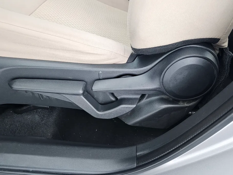 تويوتا يارس Y 2023 