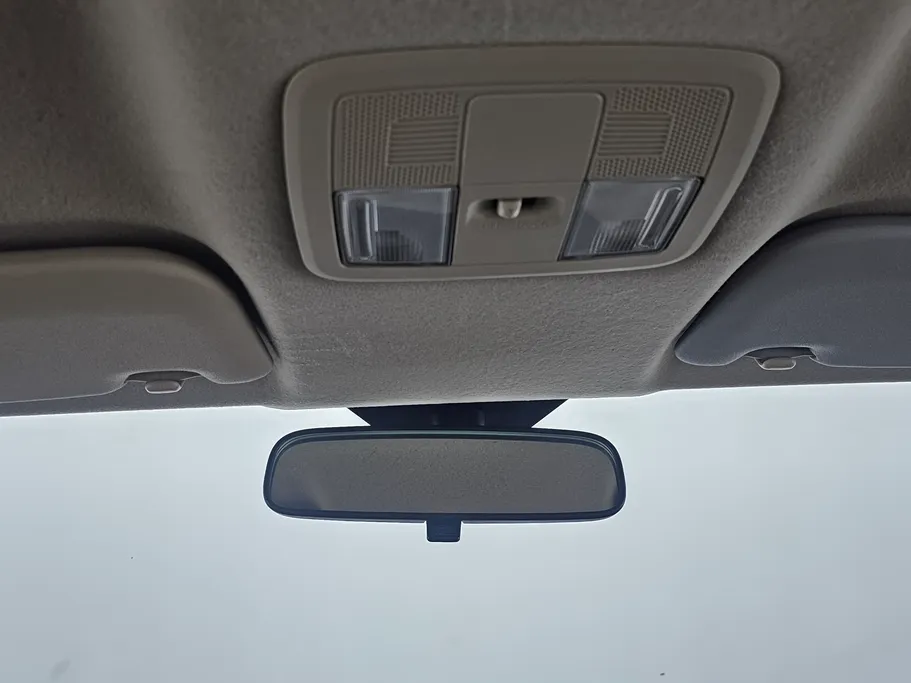 تويوتا يارس Y 2023 