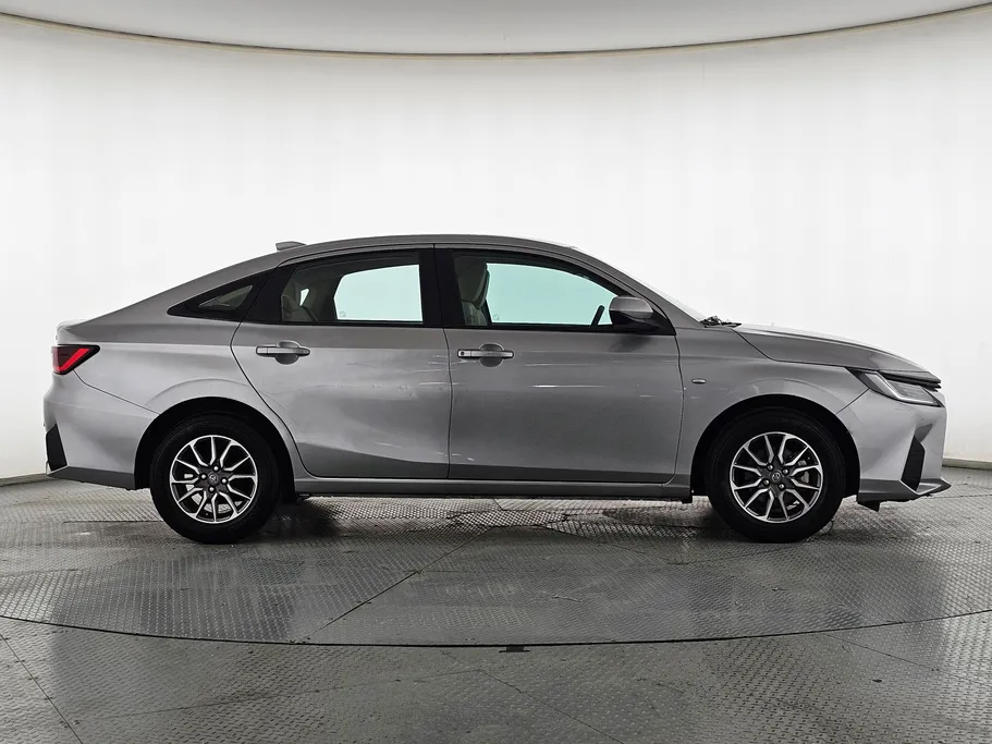 تويوتا يارس Y 2023 