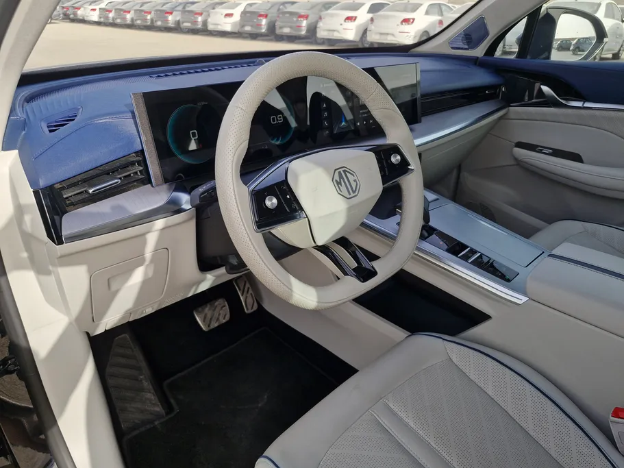 ام جي ويل لاكجري 2024 