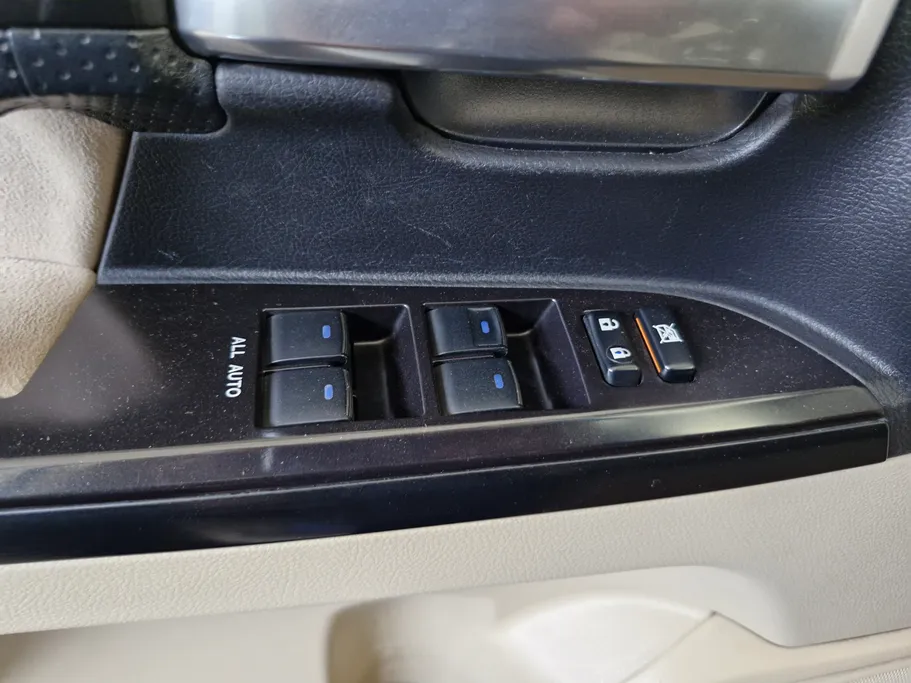 تويوتا لاندكروزر Grand Touring 2021 