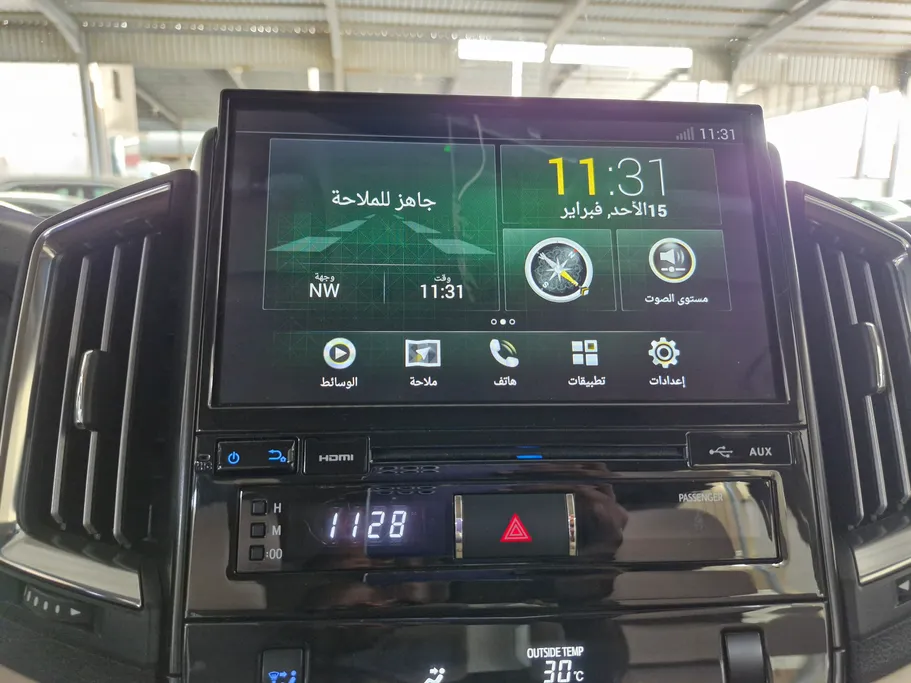 تويوتا لاندكروزر Grand Touring 2021 