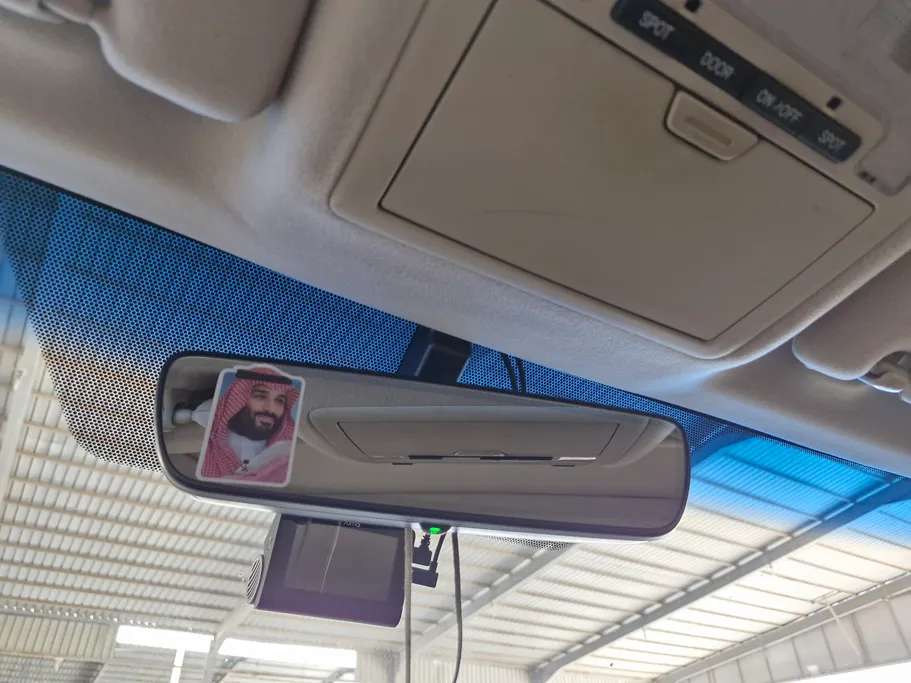 تويوتا لاندكروزر Grand Touring 2021 