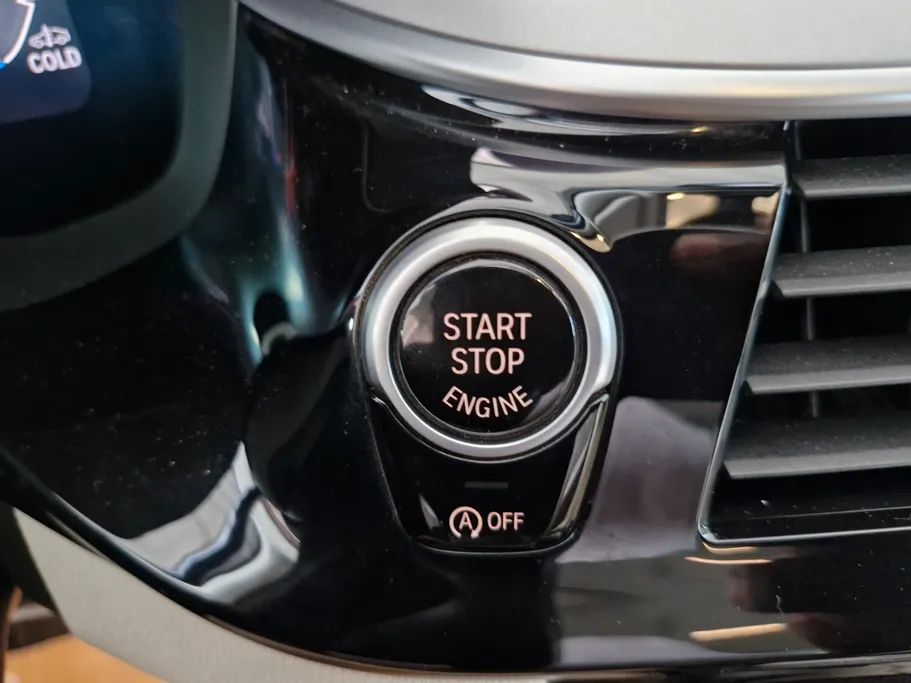 بي ام دبليو الفئة الخامسة 520i 2022 