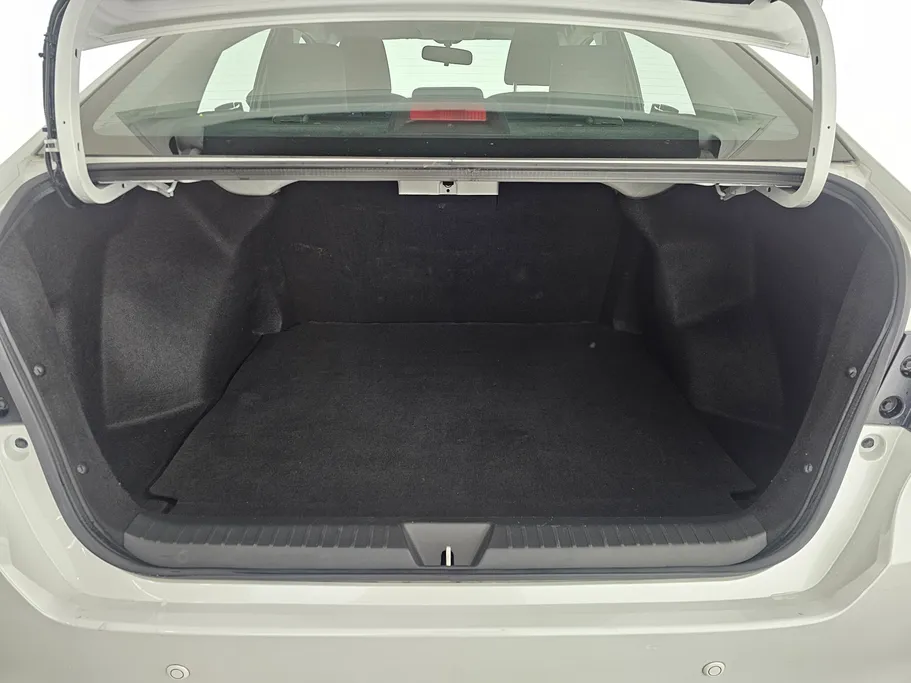 2023 Toyota Yaris  Y 