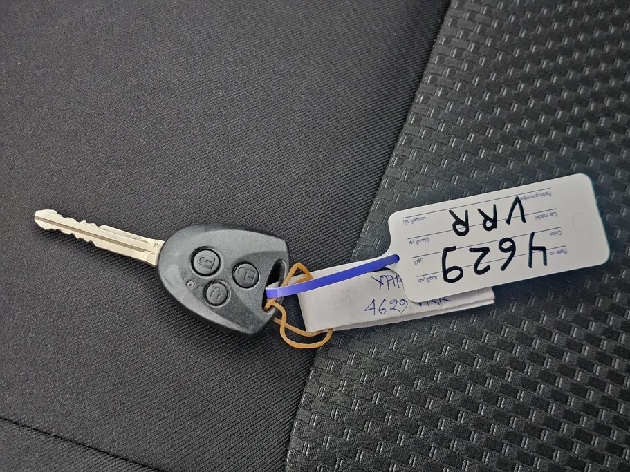 2023 Toyota Yaris  Y 