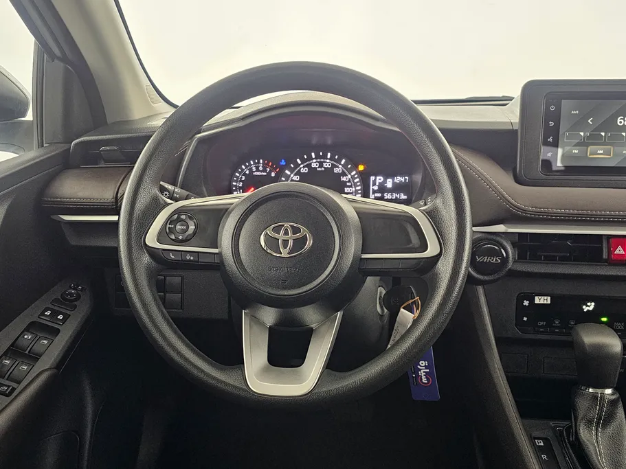 2023 Toyota Yaris  Y 