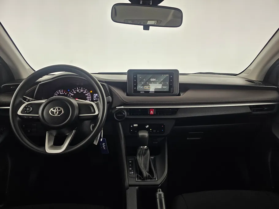 2023 Toyota Yaris  Y 