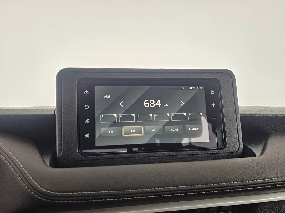 2023 Toyota Yaris  Y 