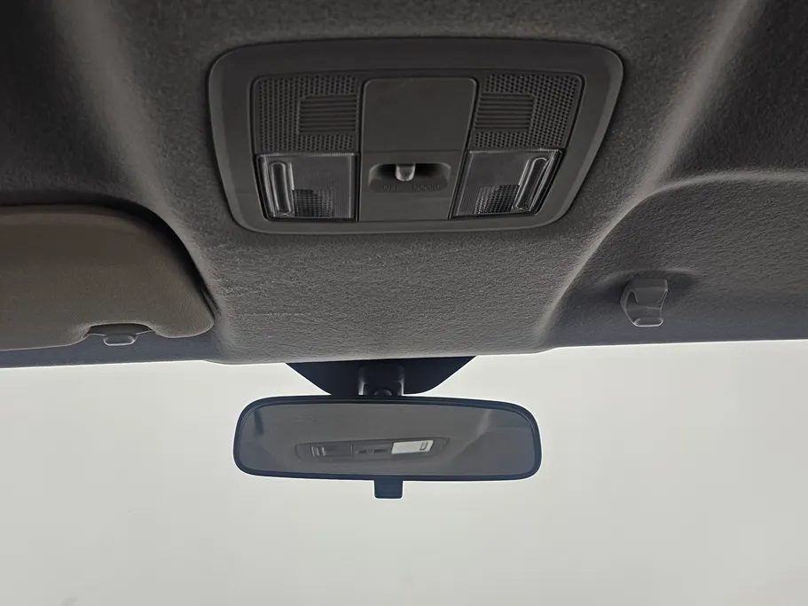 2023 Toyota Yaris  Y 