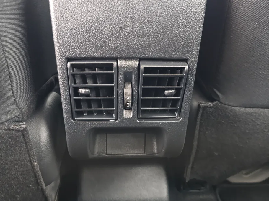 2023 Toyota Yaris  Y 