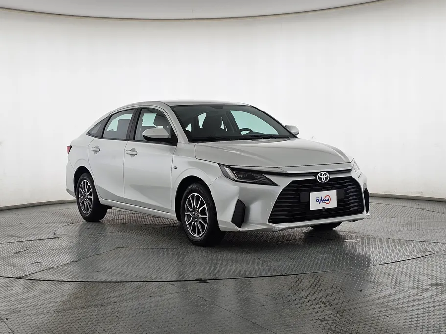 2023 Toyota Yaris  Y 