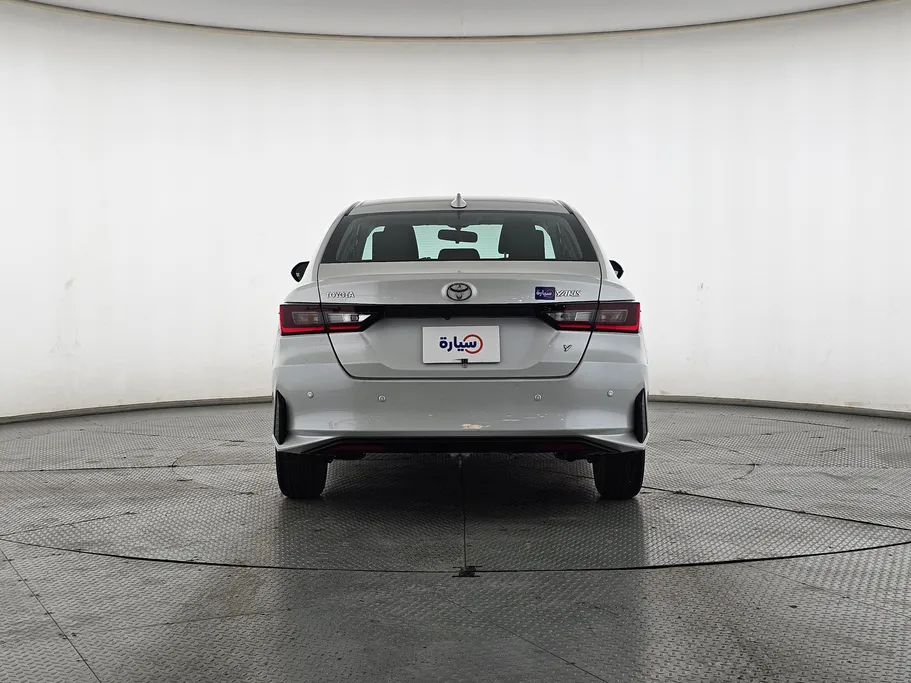 2023 Toyota Yaris  Y 