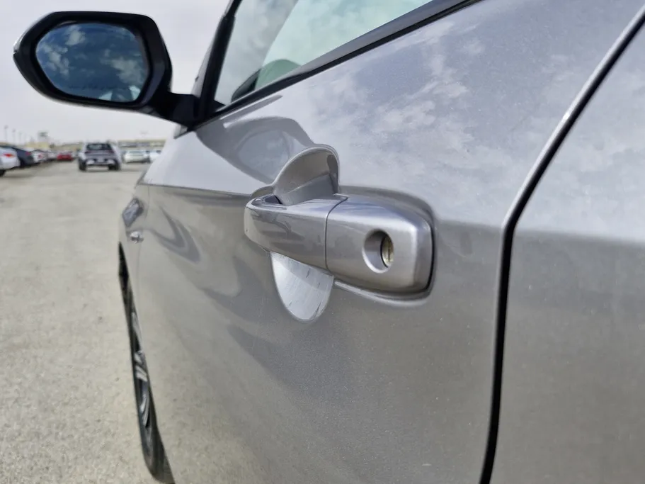 2024 Toyota Yaris  Y Plus 