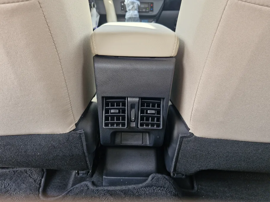 2024 Toyota Yaris  Y Plus 