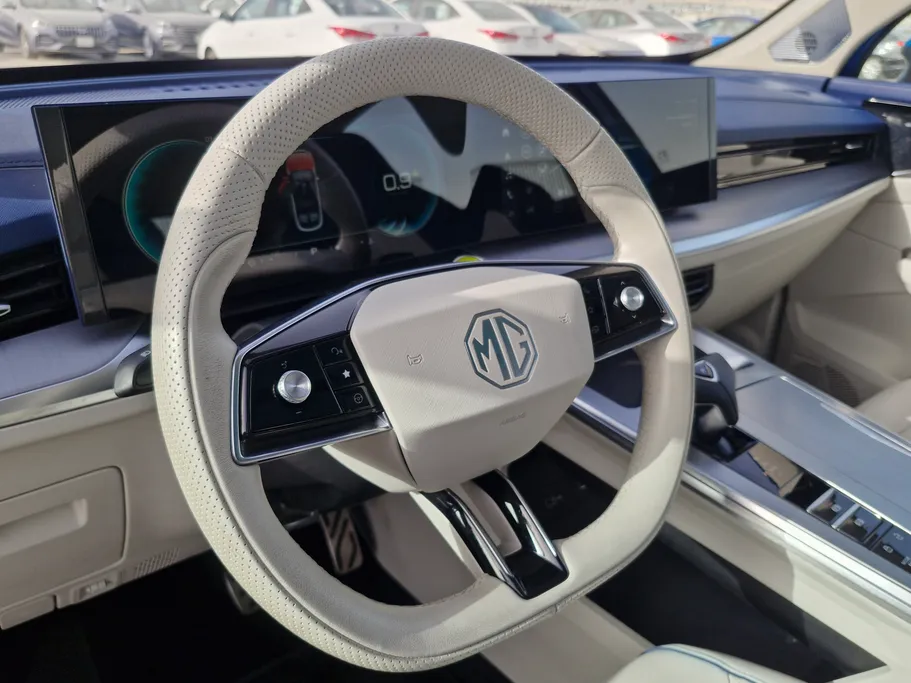 ام جي ويل لاكجري 2024 