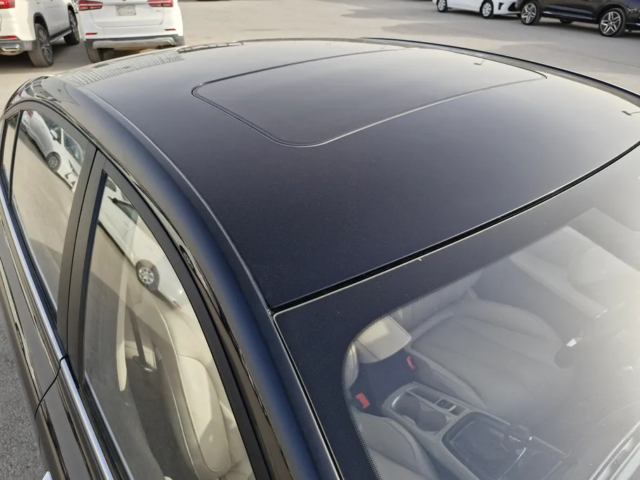 ام جي 5 LUX 2023 