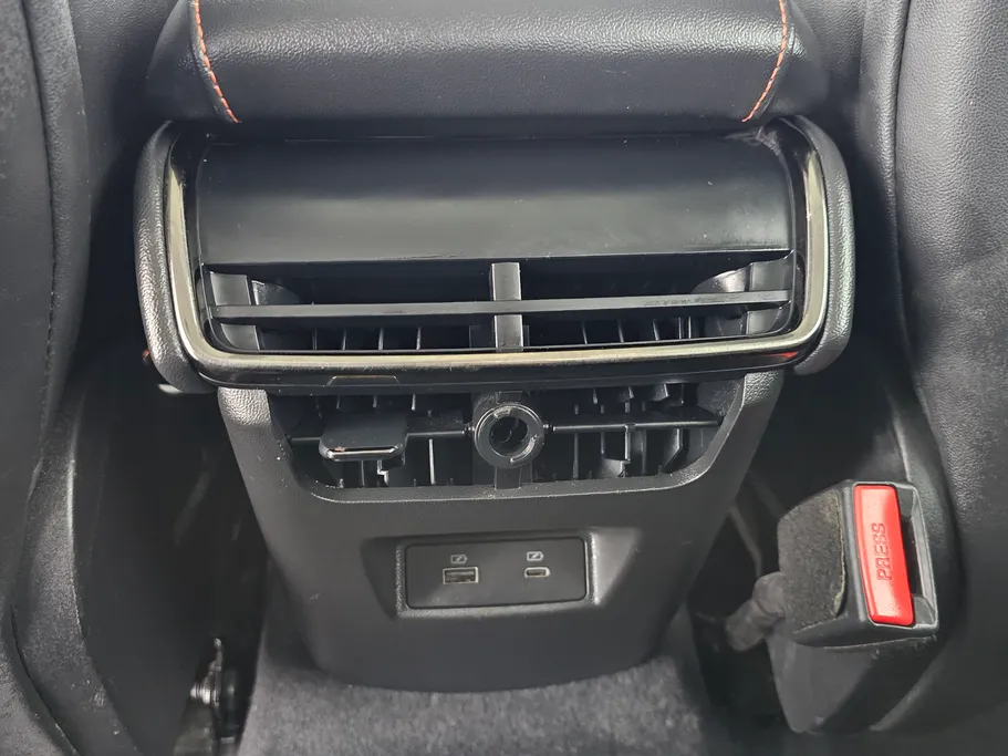 2023 Ford Taurus Titanium 