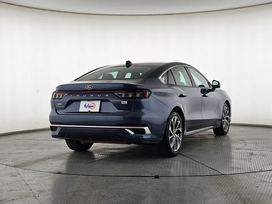 2023 Ford Taurus Titanium 