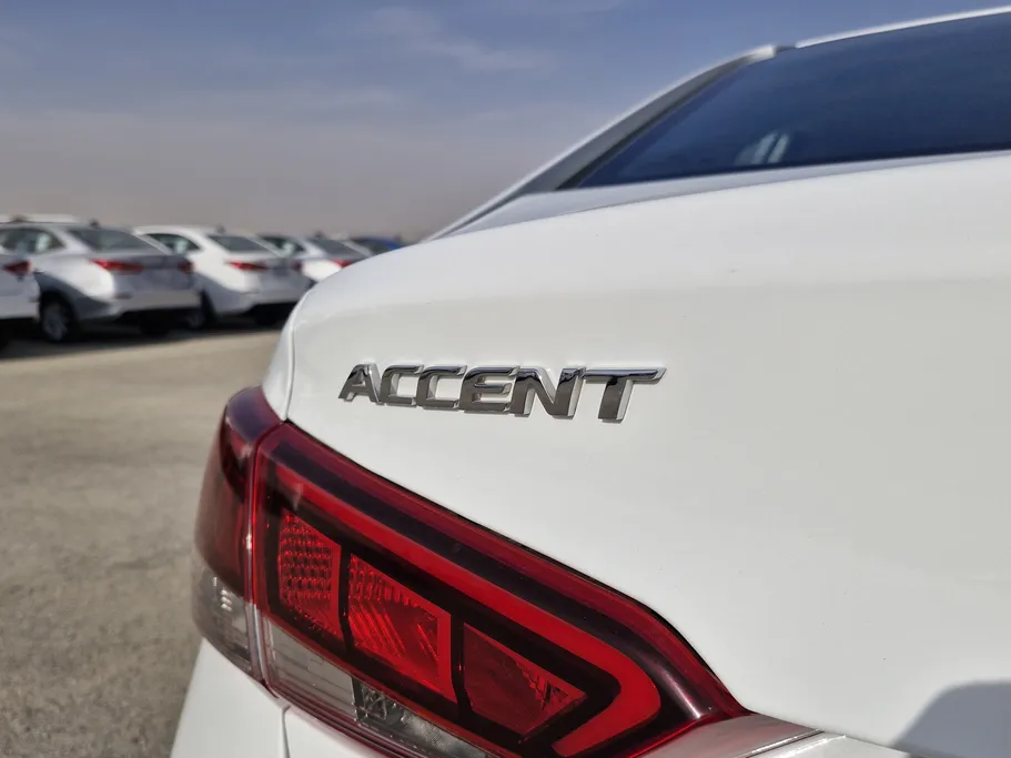 2023 Hyundai Accent Smart 