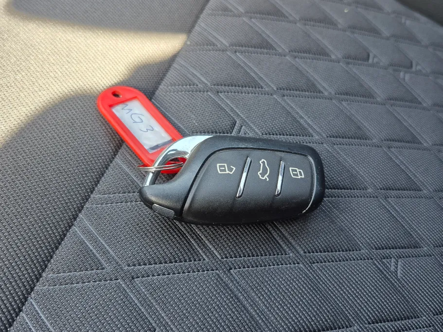 ام جي 3 LUX 2024 