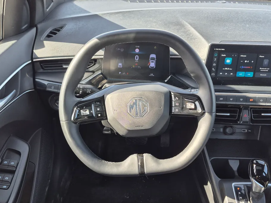 ام جي 3 LUX 2024 