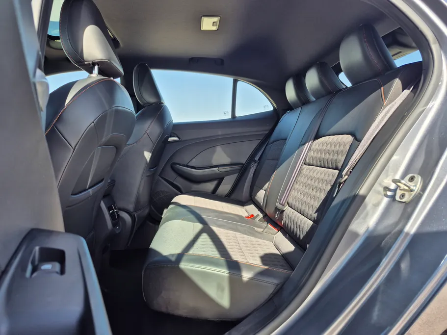 ام جي 3 LUX 2024 