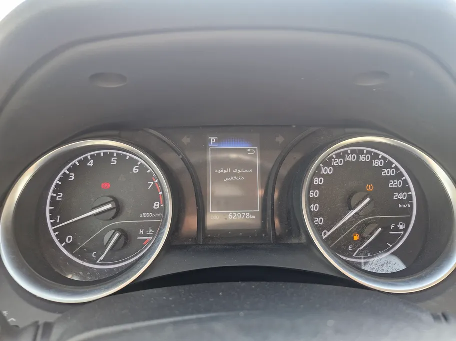 تويوتا كامري LE 2024 