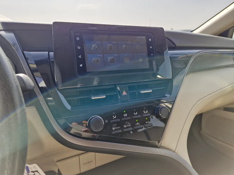 تويوتا كامري LE 2024 