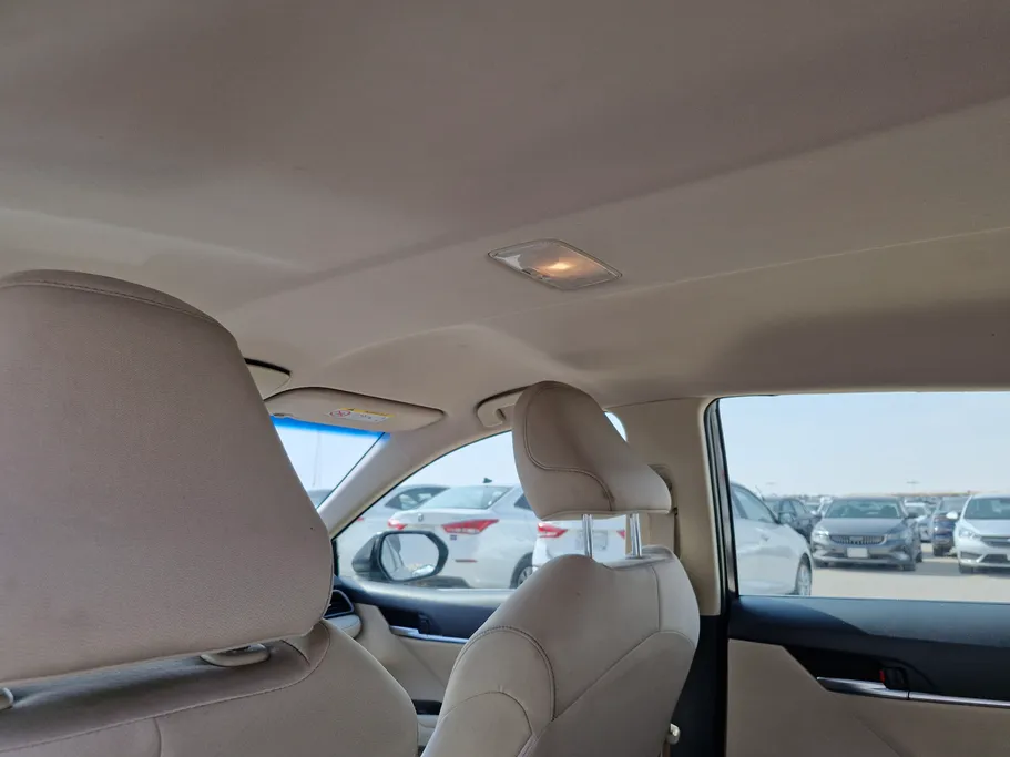 تويوتا كامري LE 2024 