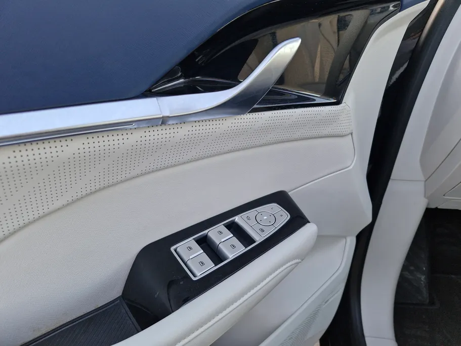 ام جي ويل لاكجري 2024 