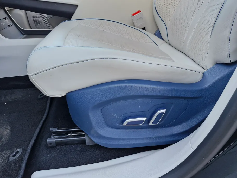 ام جي ويل لاكجري 2024 