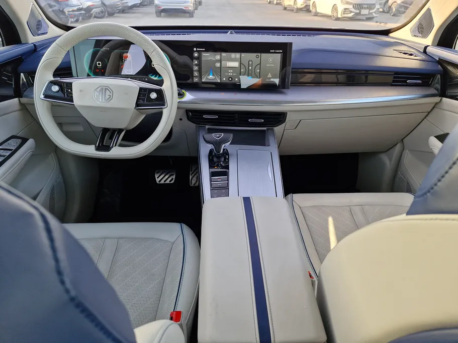 ام جي ويل لاكجري 2024 