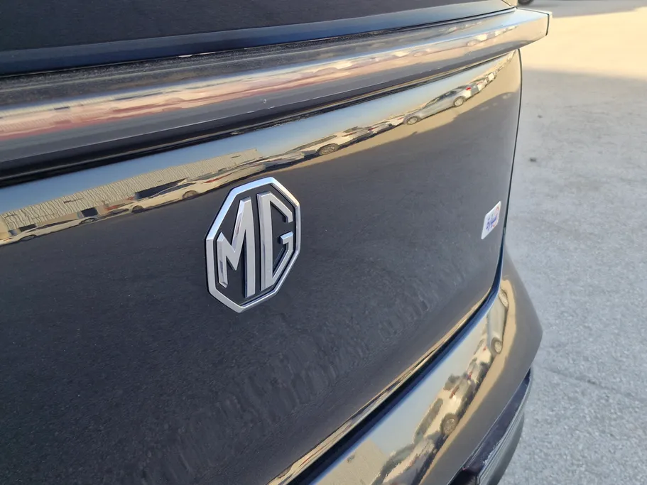 ام جي ويل لاكجري 2024 