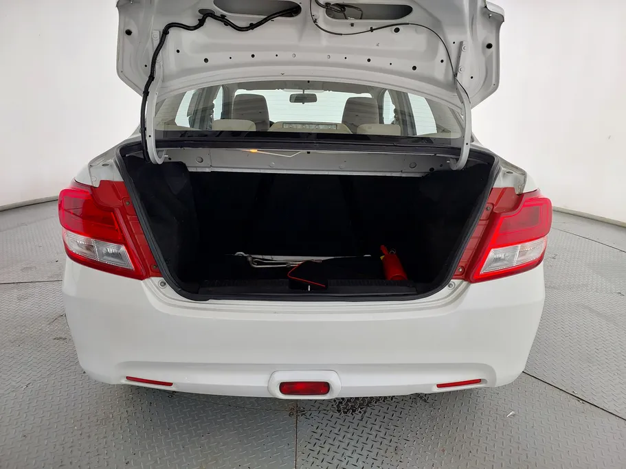 2022 سوزوكي Dzire GL 