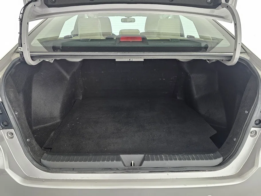 2023 Toyota Yaris  Y 