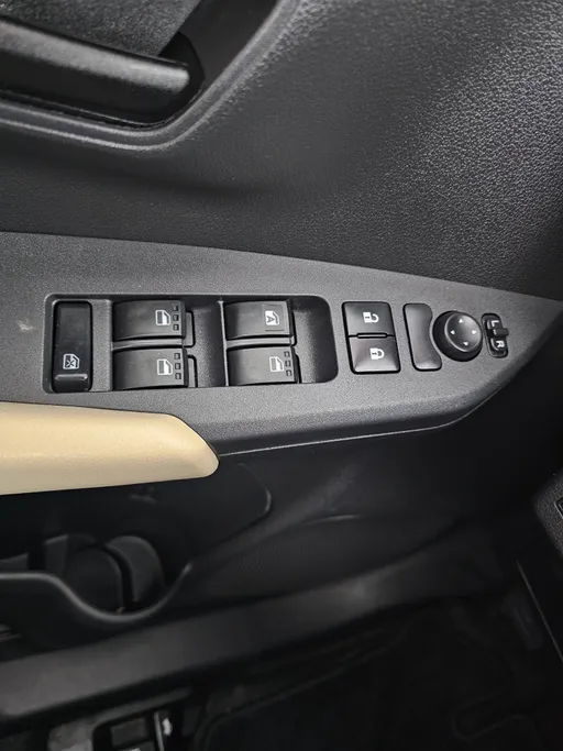 2023 Toyota Yaris  Y 