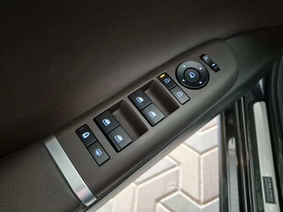 هيونداي ازيرا كاليجرافي 2025 