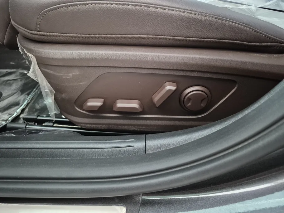 هيونداي ازيرا كاليجرافي 2025 