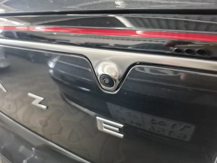 هيونداي ازيرا كاليجرافي 2025 