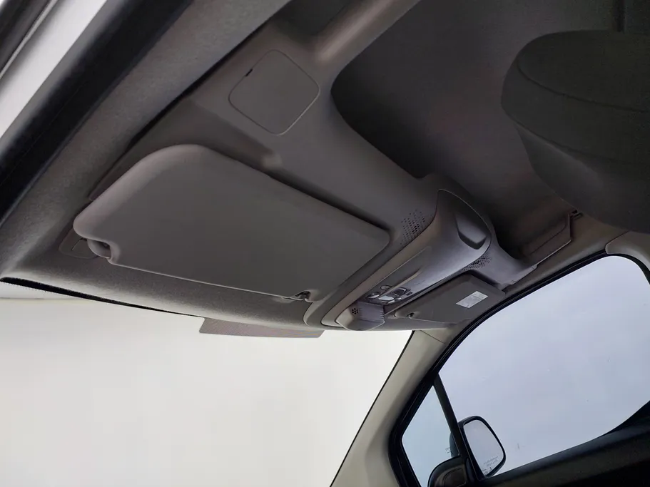 2022 Peugeot Partner Short van 