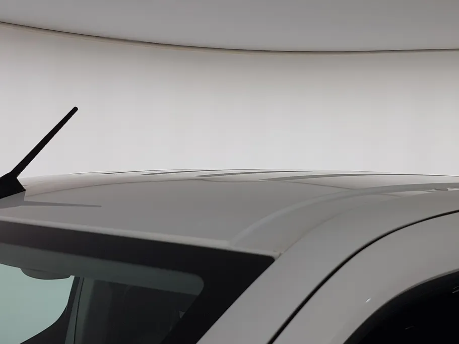 2022 Peugeot Partner Short van 