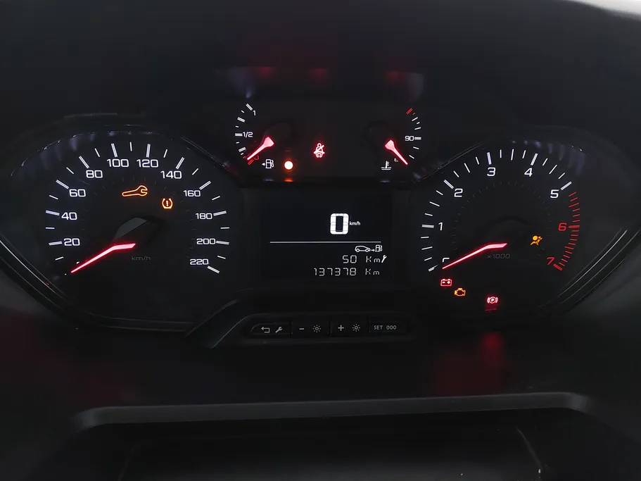 2022 Peugeot Partner Short van 