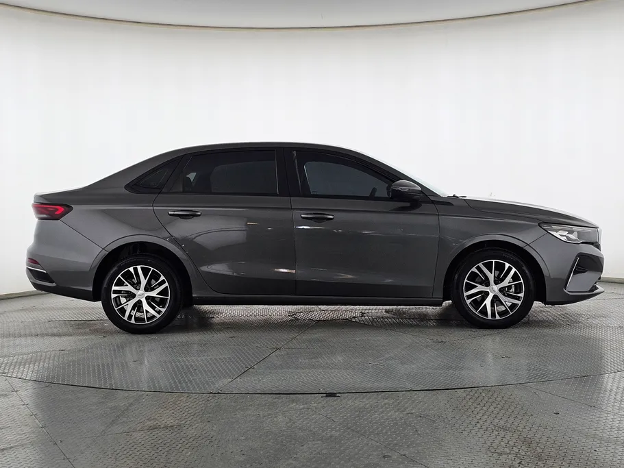 جيلي امجراند GS 2024 