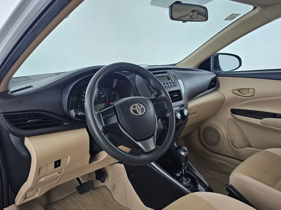 2021 Toyota Yaris  Y 