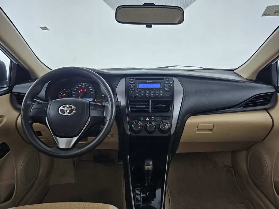 2021 Toyota Yaris  Y 