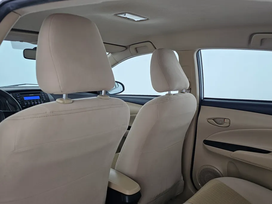 2021 Toyota Yaris  Y 