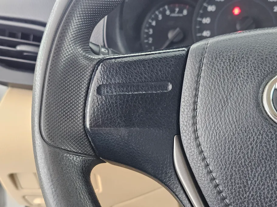 2021 Toyota Yaris  Y 