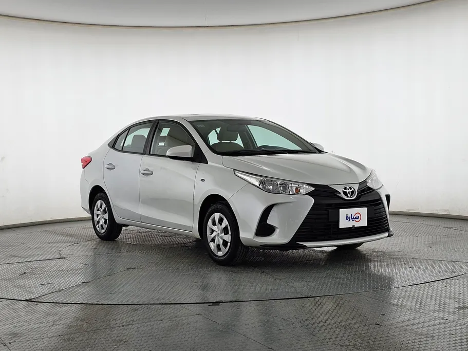 2021 Toyota Yaris  Y 