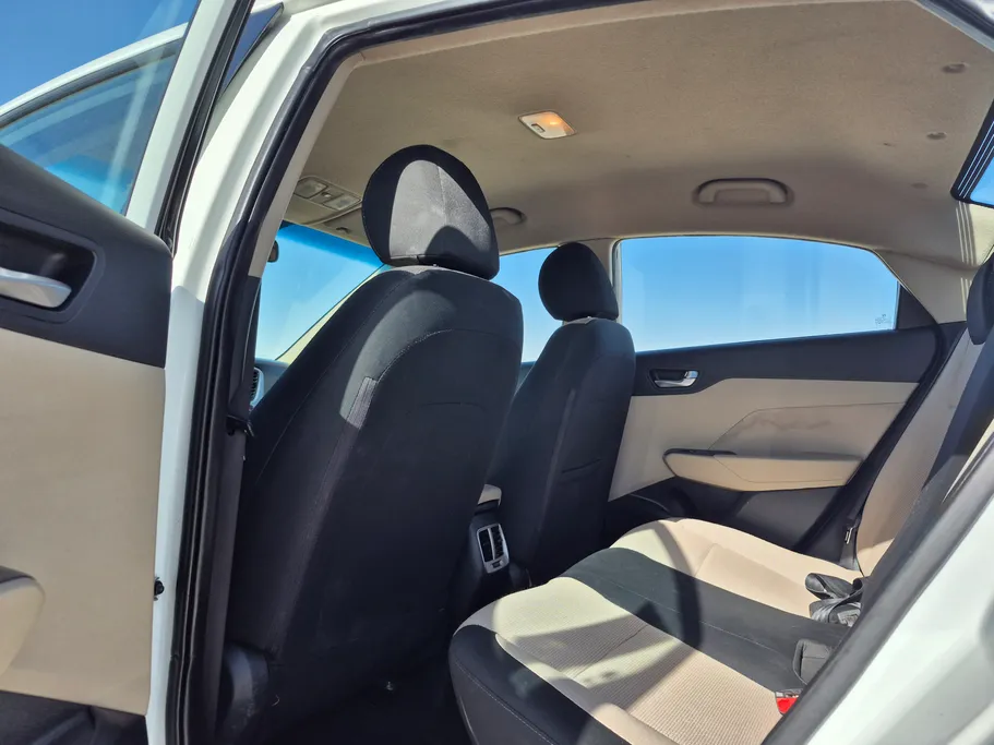 هيونداي اكسنت سمارت 2023 